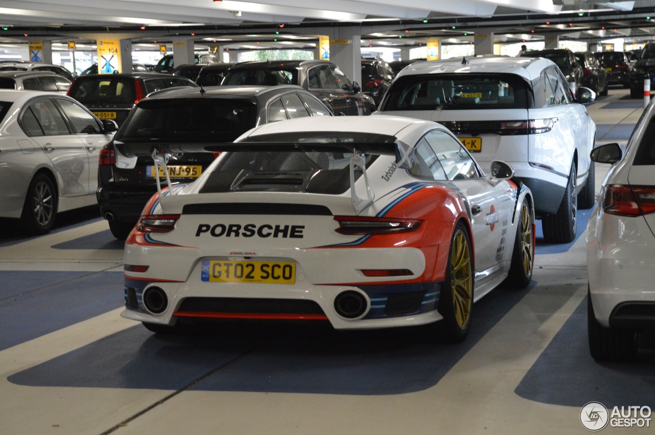 Porsche 991 GT2 RS Weissach Package