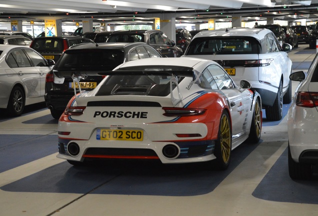 Porsche 991 GT2 RS Weissach Package