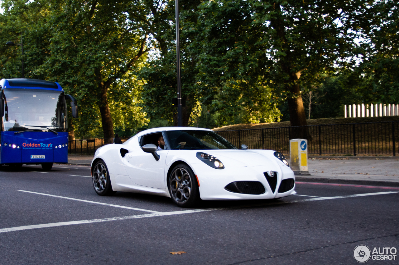 Alfa Romeo 4C Coupé