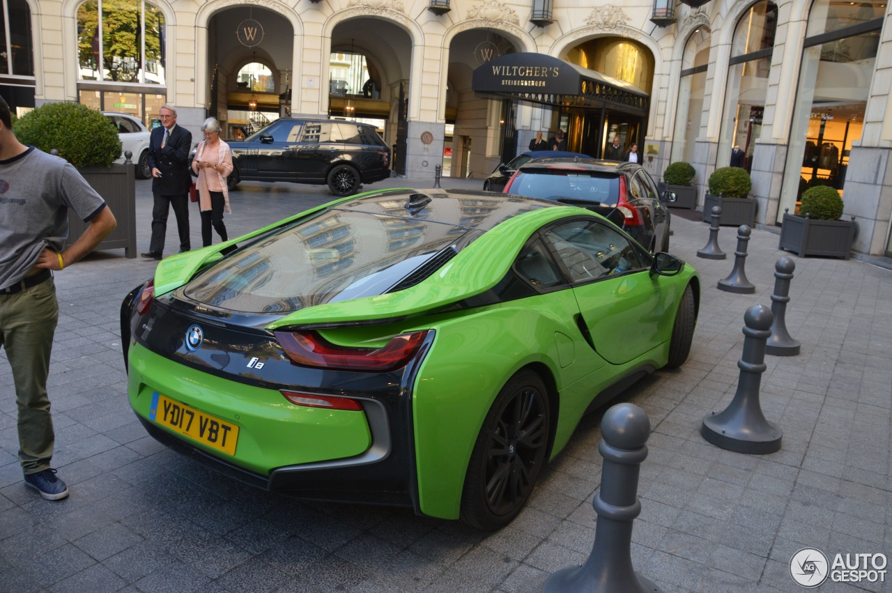 BMW i8