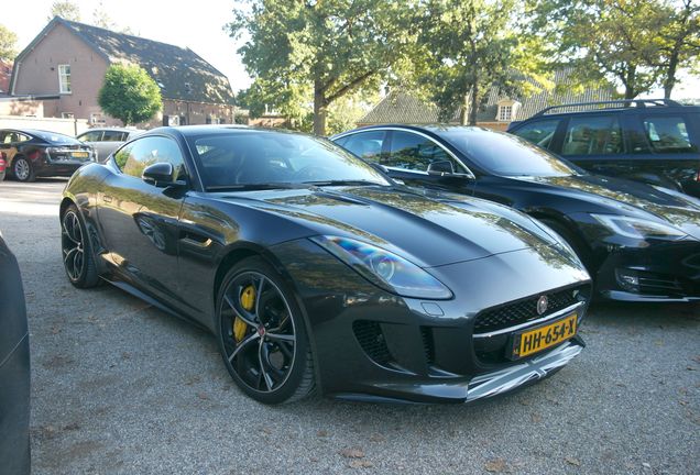 Jaguar F-TYPE R Coupé