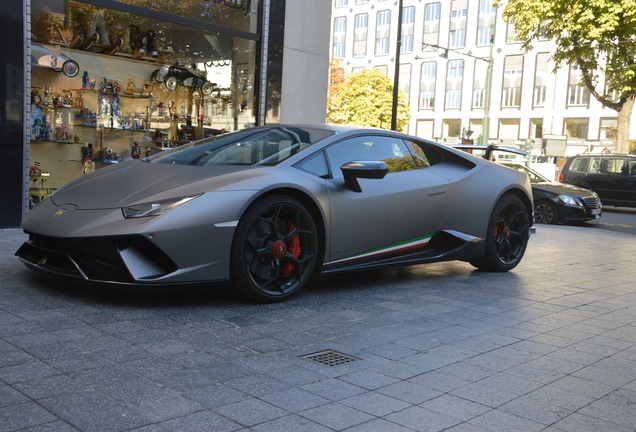 Lamborghini Huracán LP640-4 Performante