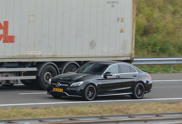 Mercedes-AMG C 63 S W205