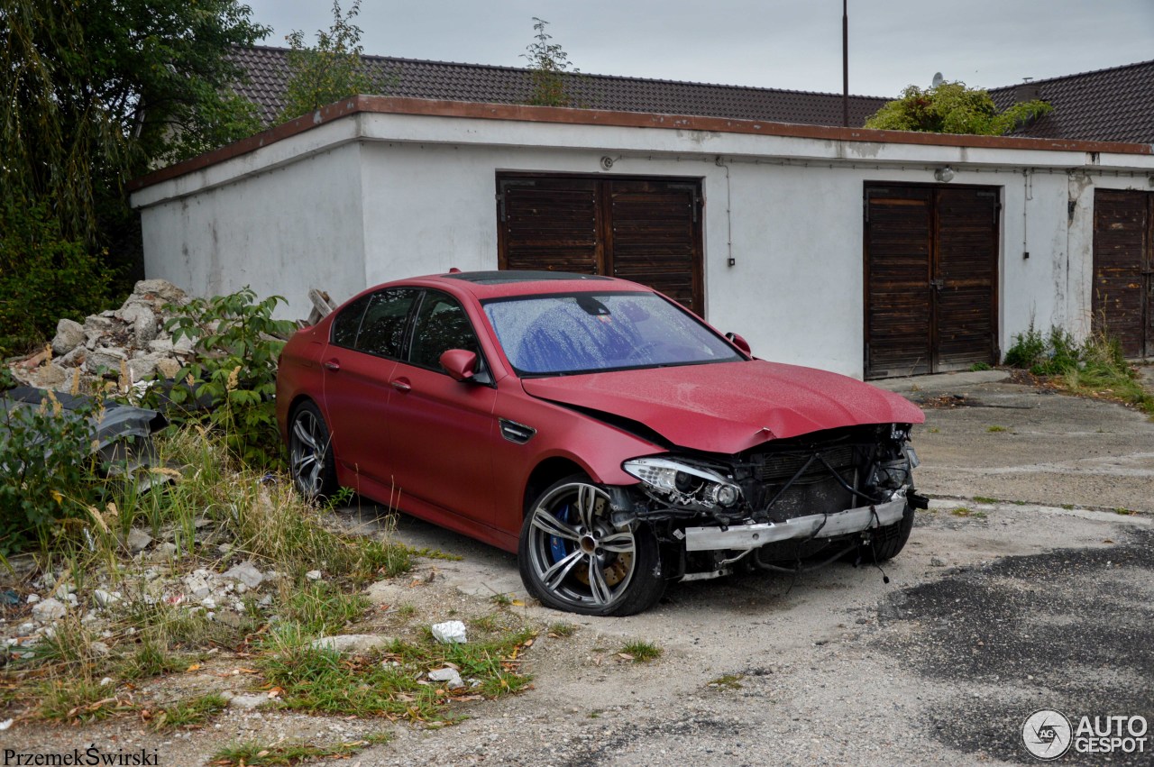 BMW M5 F10 2011