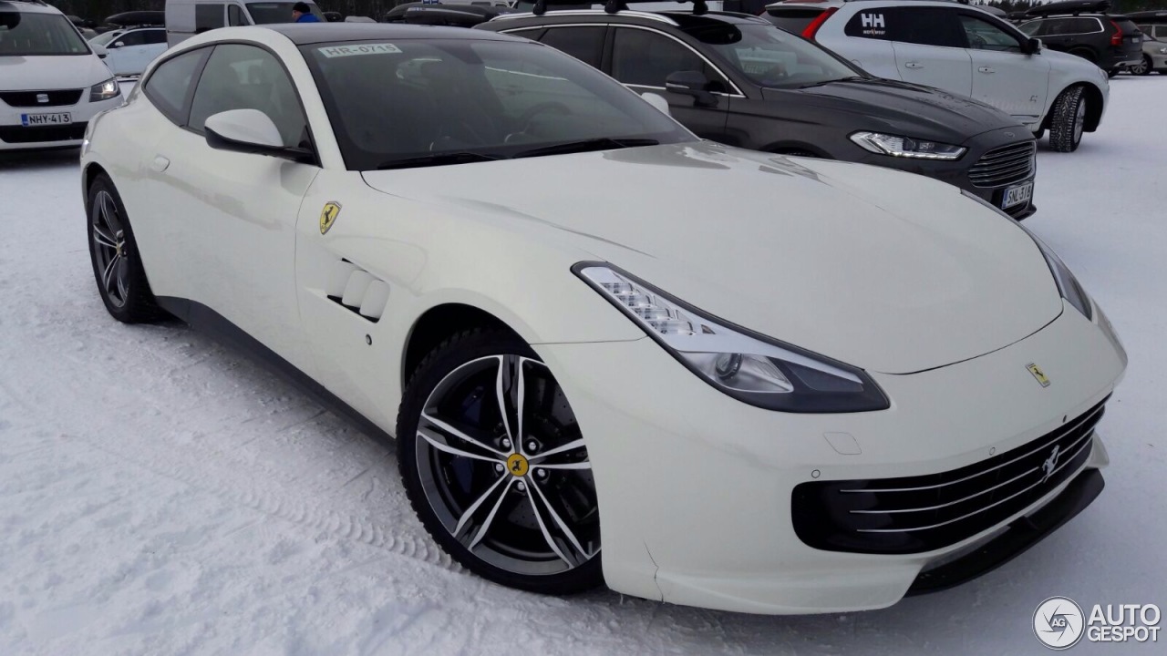 Ferrari GTC4Lusso