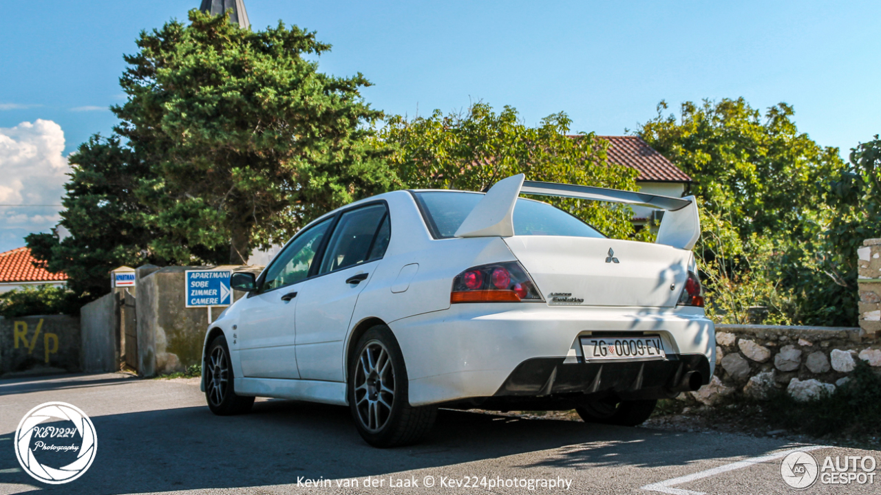 Mitsubishi Lancer Evolution IX