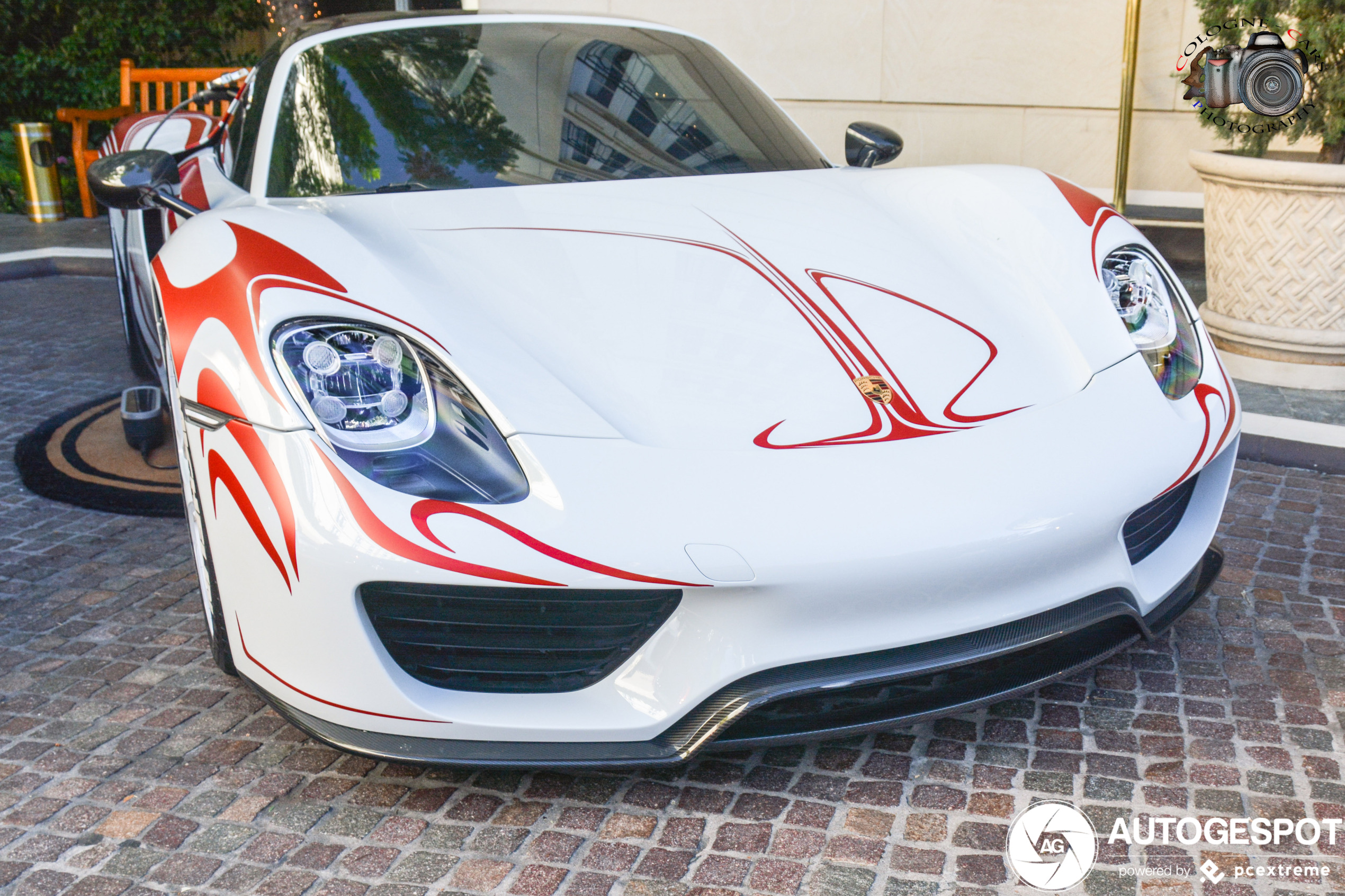 Porsche 918 Spyder Weissach Package