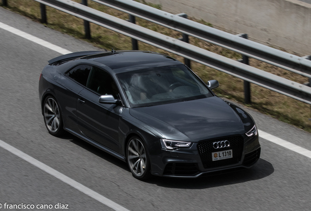 Audi RS5 B8 2012