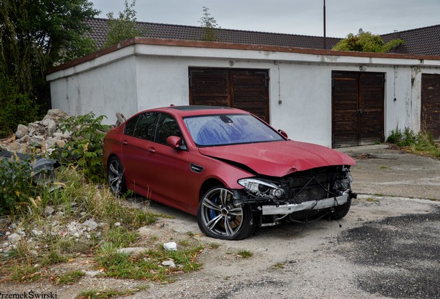 BMW M5 F10 2011