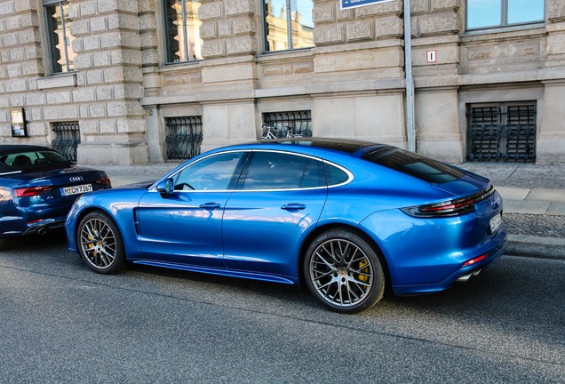 Porsche 971 Panamera Turbo