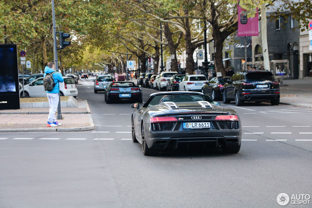 Audi R8 V10 Spyder 2016