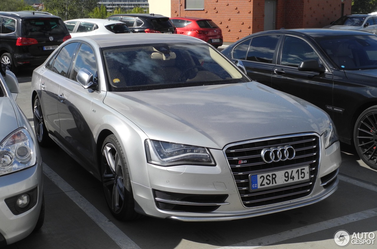 Audi S8 D4