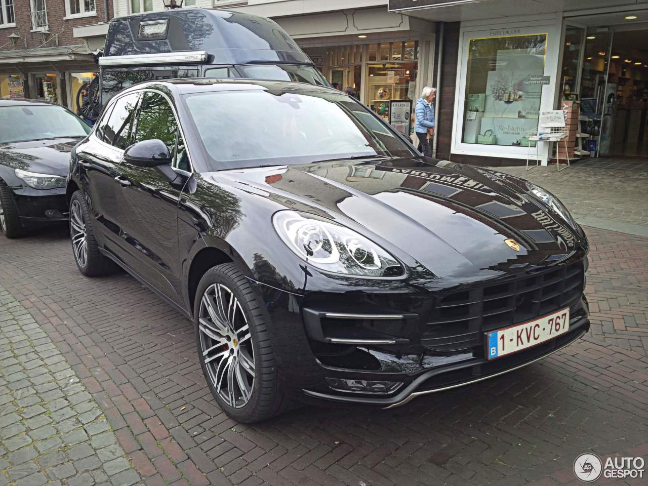 Porsche 95B Macan Turbo