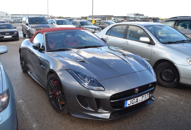 Jaguar F-TYPE R AWD Convertible