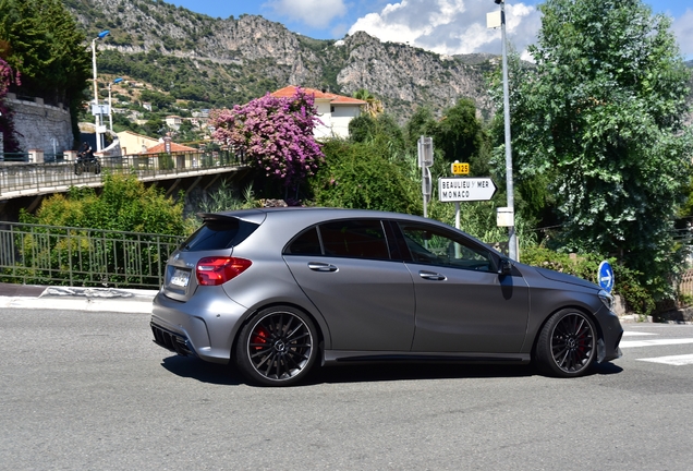 Mercedes-AMG A 45 W176 2015