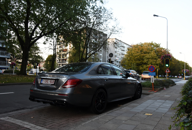 Mercedes-AMG E 63 S W213