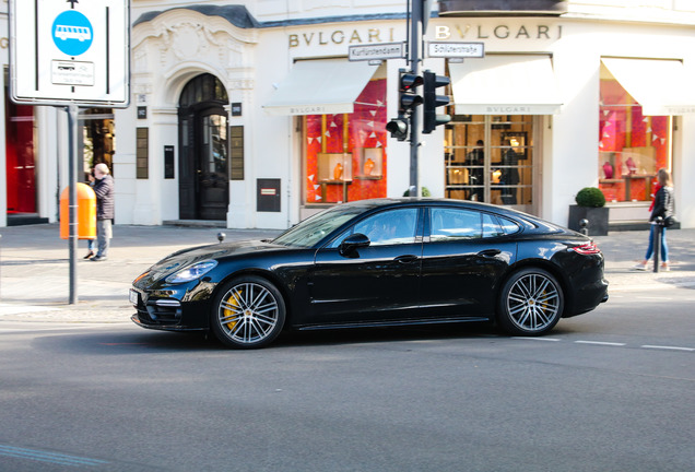 Porsche 971 Panamera Turbo