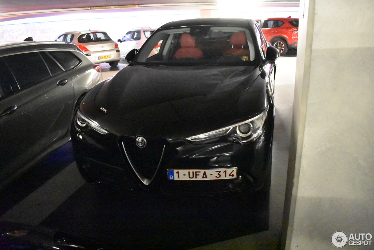 Alfa Romeo Stelvio Quadrifoglio