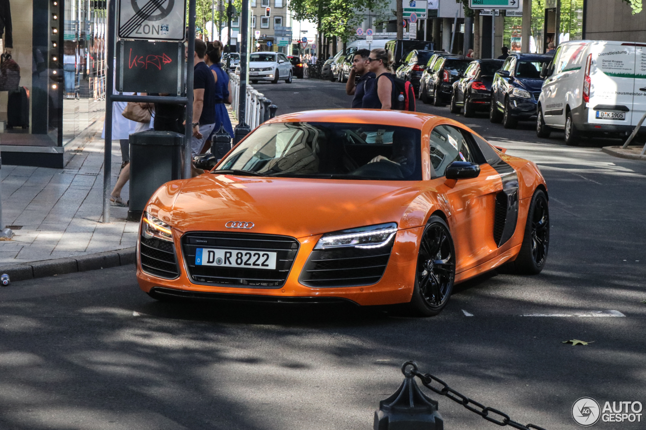 Audi R8 V10 Plus 2013