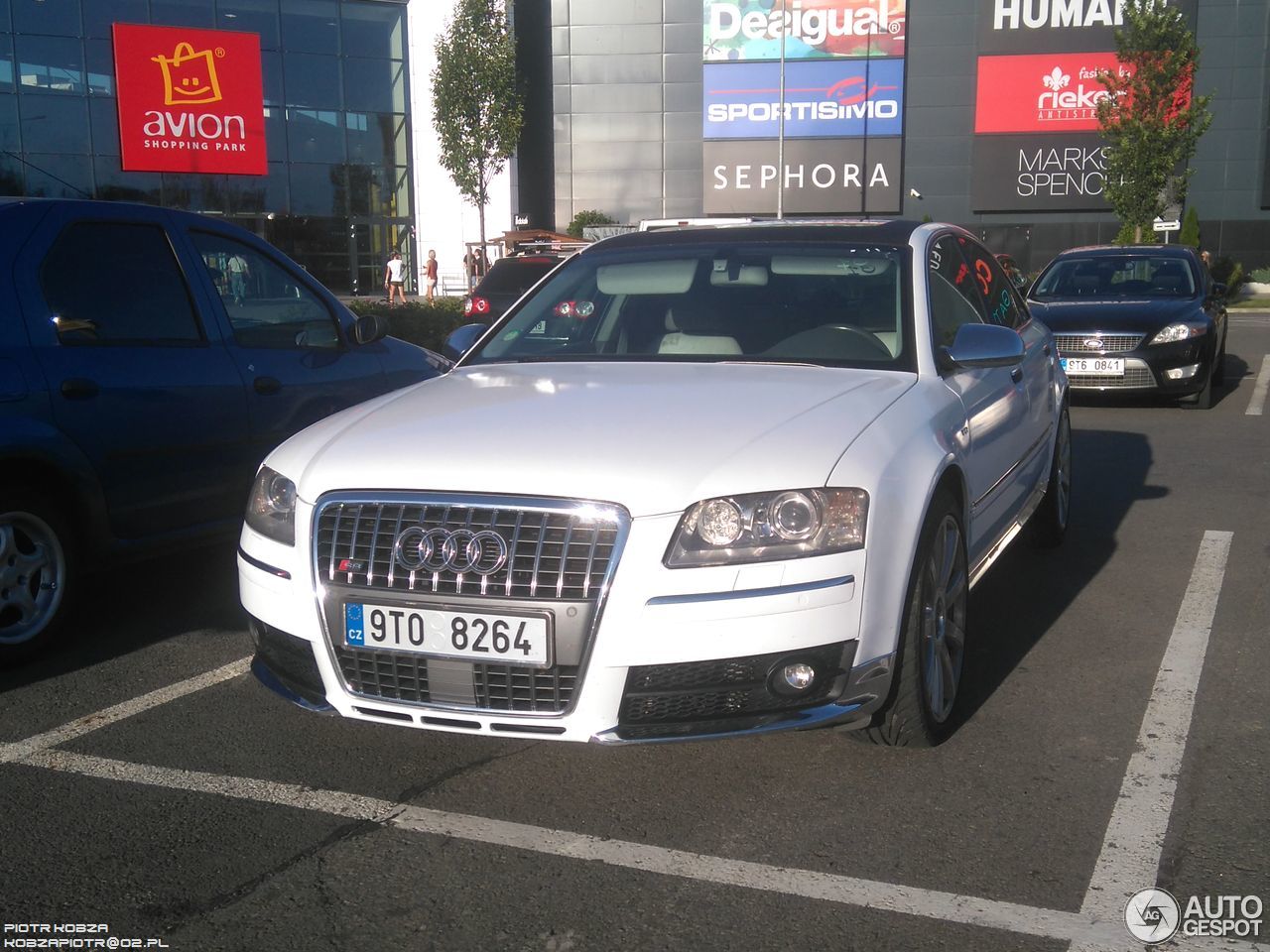 Audi S8 D3