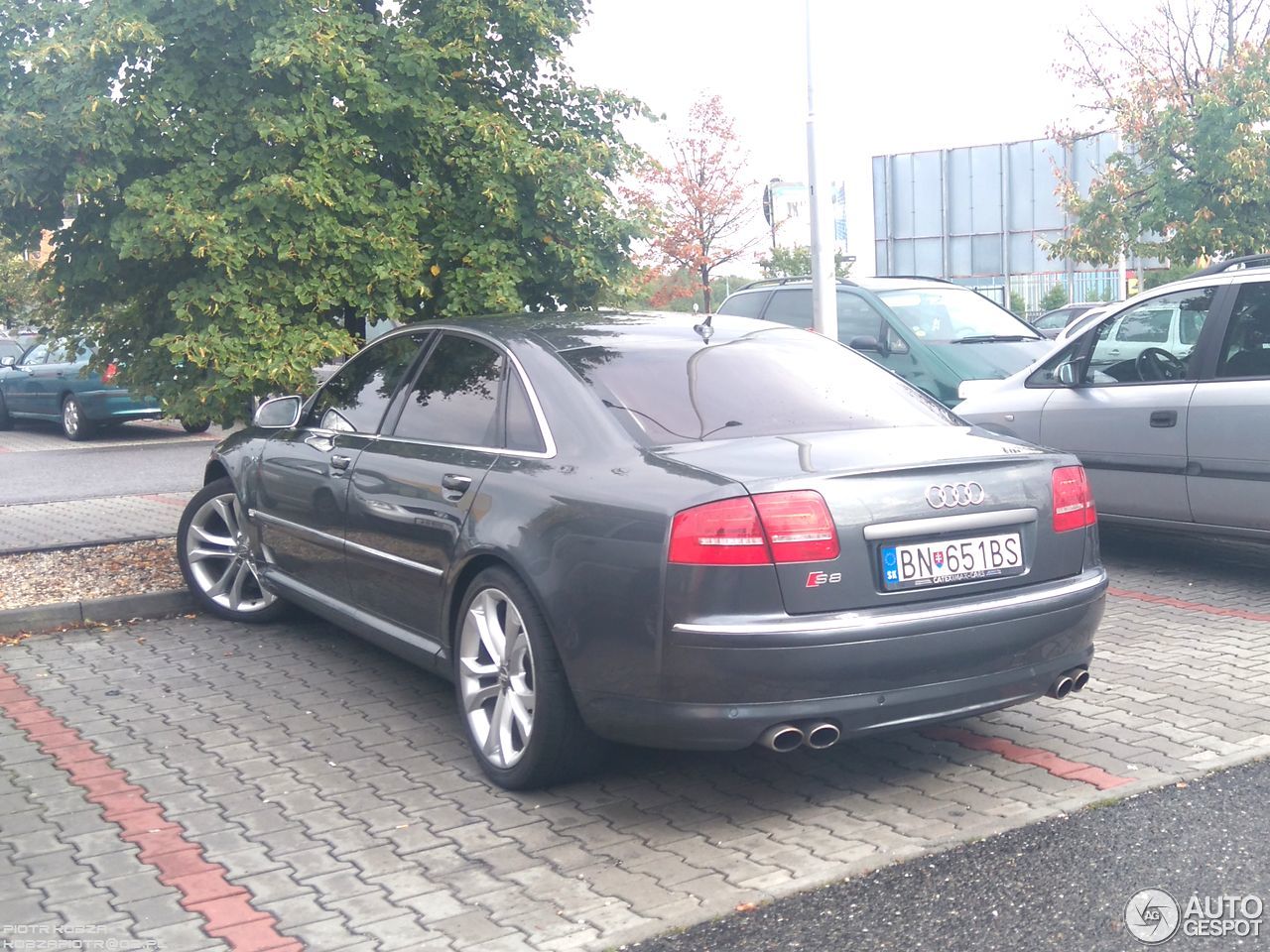 Audi S8 D3