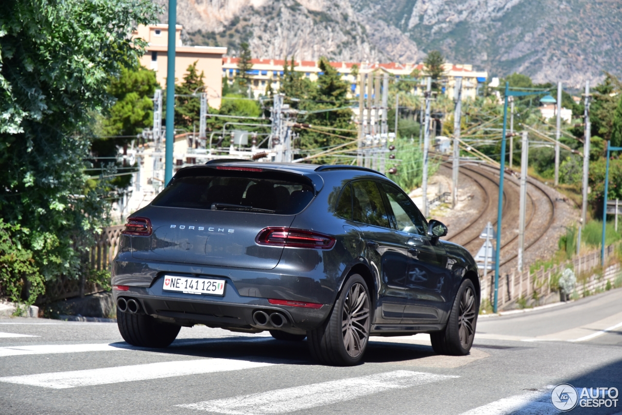 Porsche 95B Macan Turbo