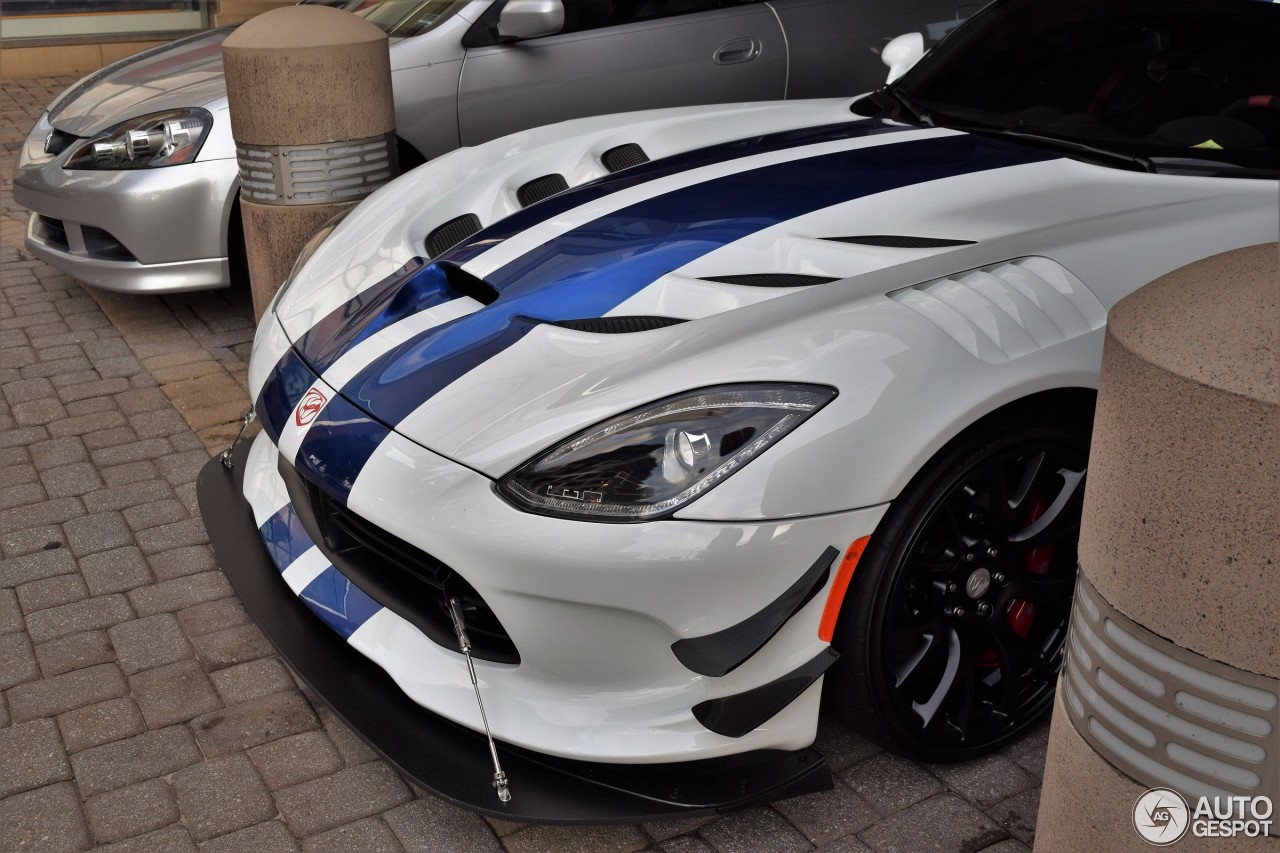 SRT Viper GTS-R Commemorative Edition