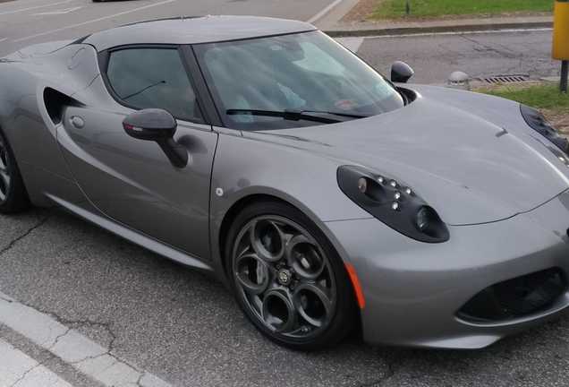 Alfa Romeo 4C Coupé