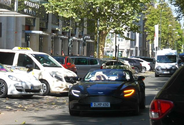 Aston Martin DB11 V8 Volante