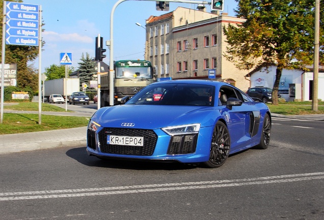 Audi R8 V10 Plus 2015