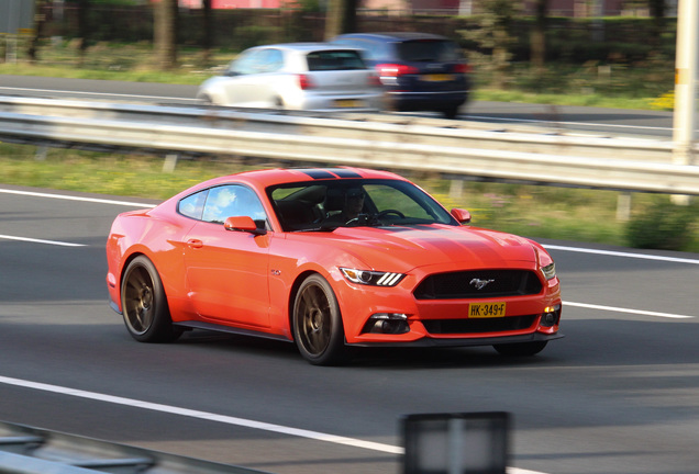 Ford Mustang GT 2015