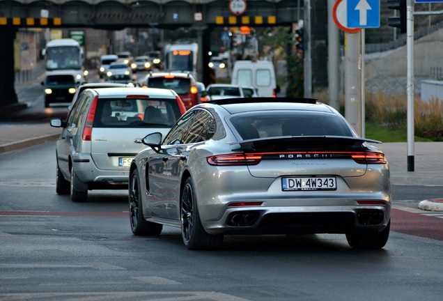 Porsche 971 Panamera Turbo