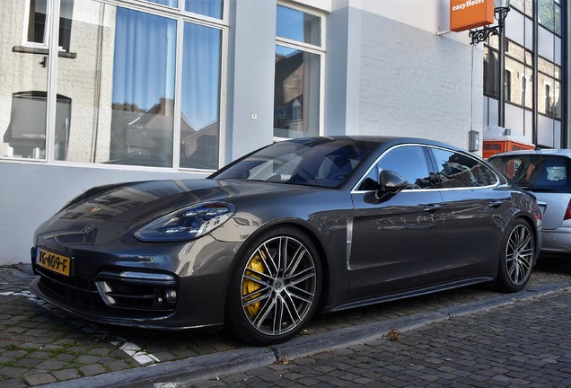 Porsche 971 Panamera Turbo Executive