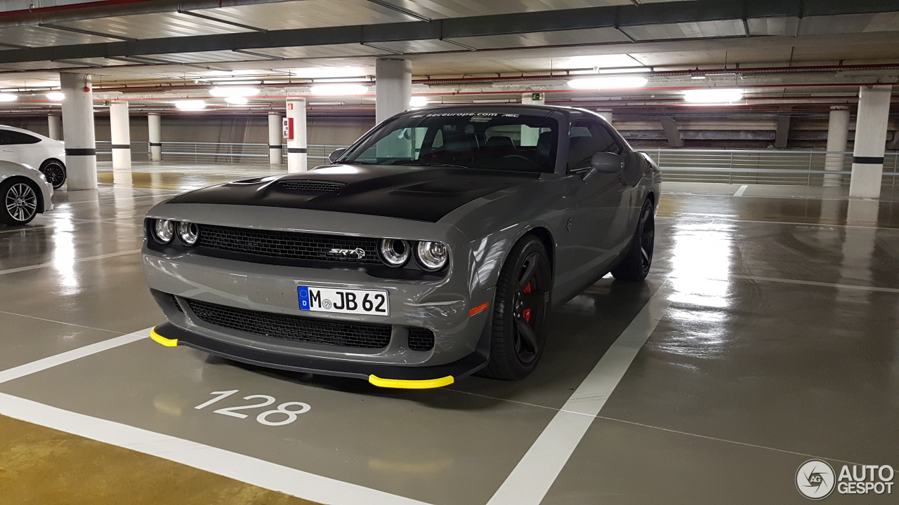 Dodge Challenger SRT Hellcat