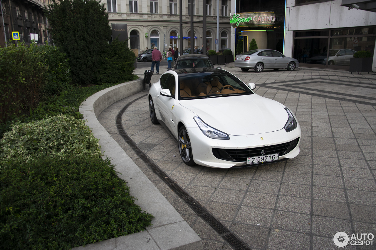 Ferrari GTC4Lusso