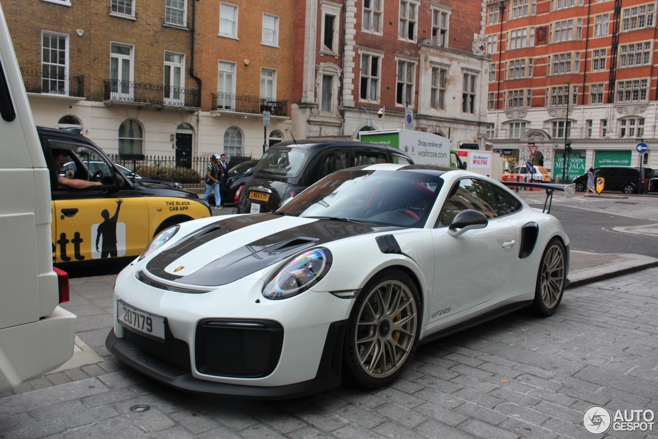 Porsche 991 GT2 RS Weissach Package