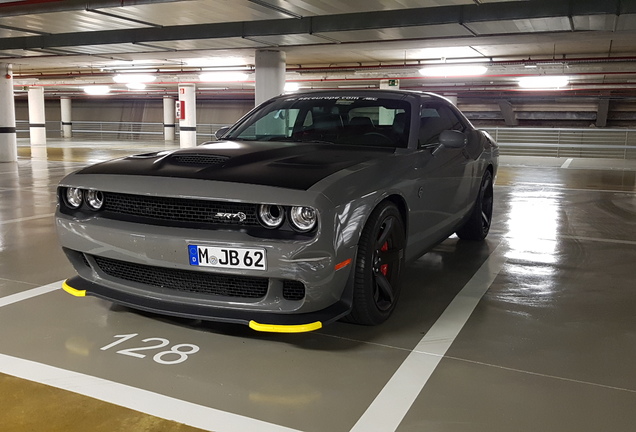 Dodge Challenger SRT Hellcat