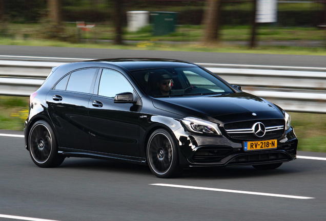 Mercedes-AMG A 45 W176 2015