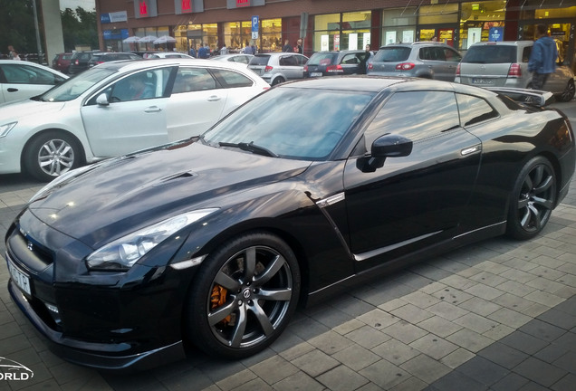 Nissan GT-R