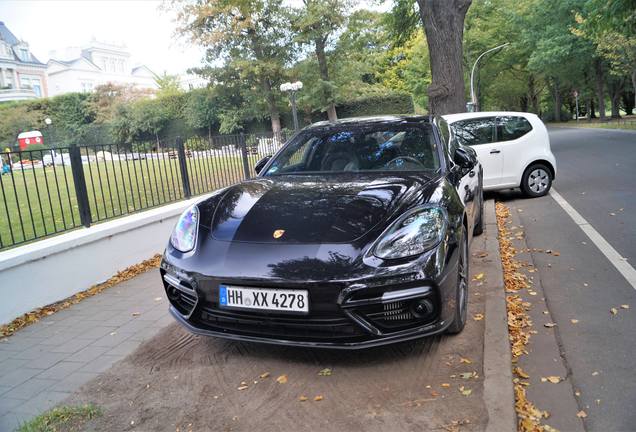 Porsche 971 Panamera Turbo