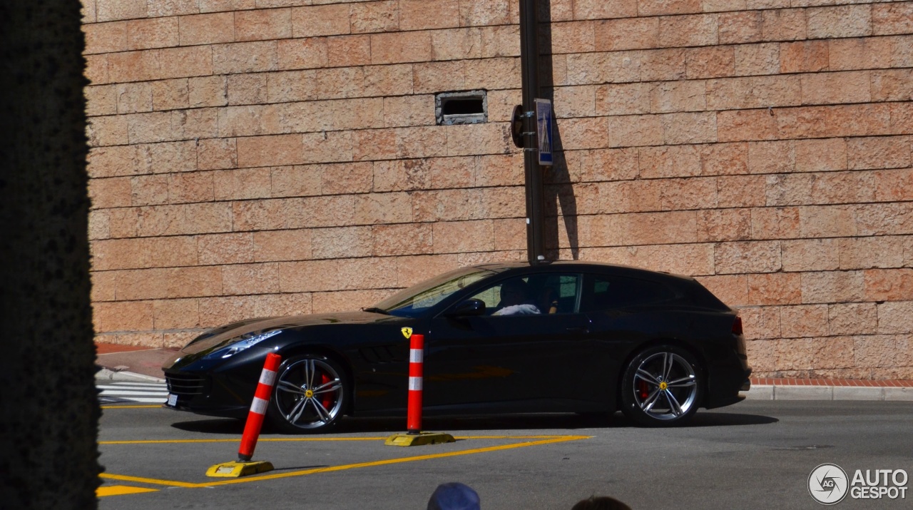 Ferrari GTC4Lusso