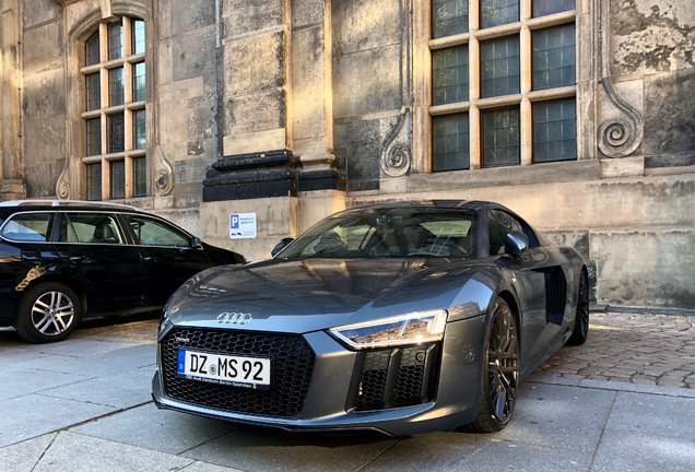 Audi R8 V10 2015