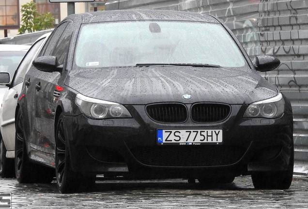 BMW M5 E60 2005