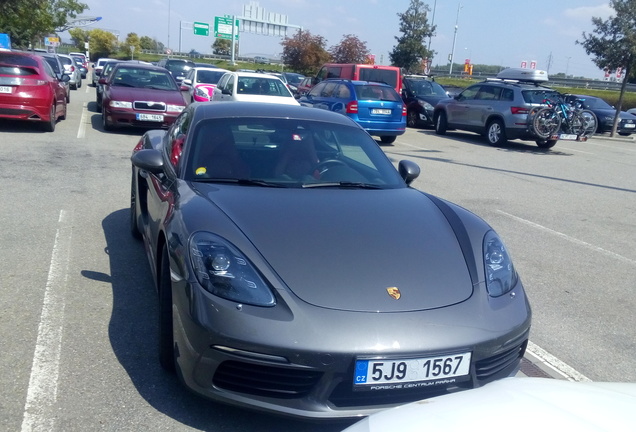 Porsche 718 Cayman S