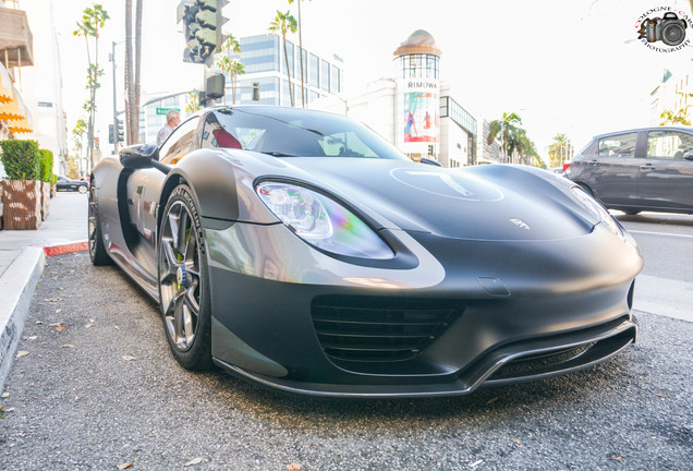 Porsche 918 Spyder Weissach Package