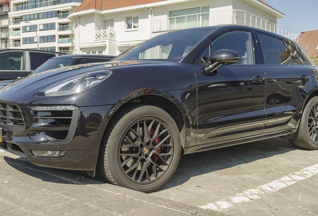 Porsche 95B Macan GTS