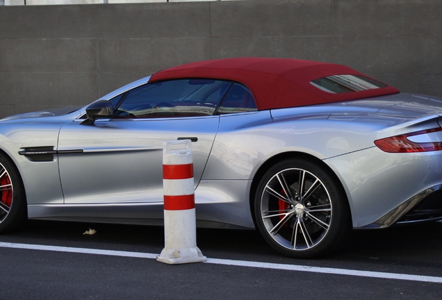 Aston Martin Vanquish Volante