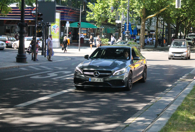 Mercedes-AMG C 63 S W205