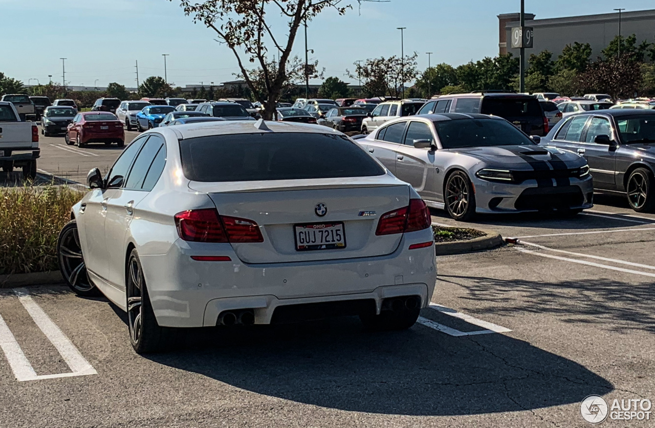 BMW M5 F10 2011