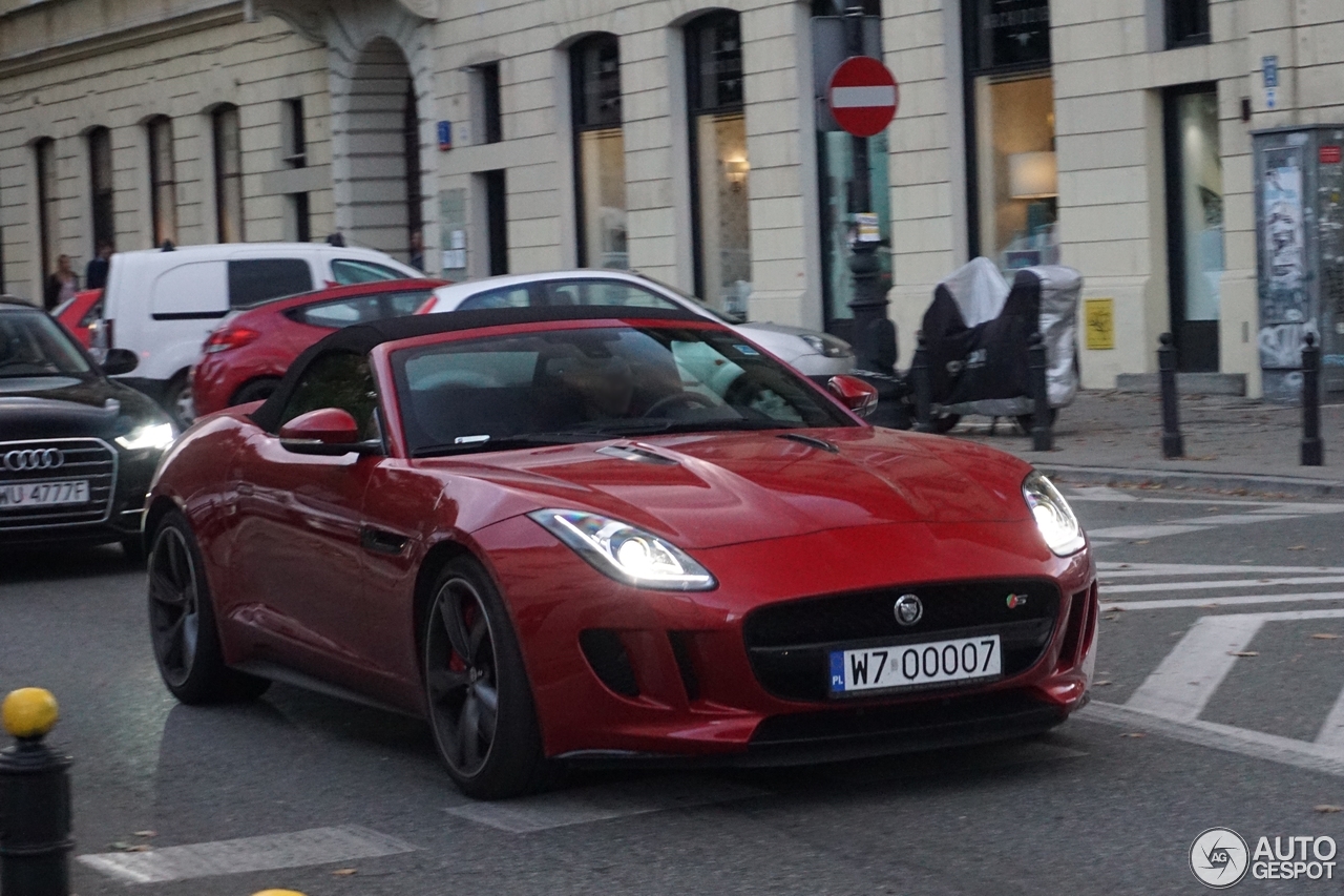 Jaguar F-TYPE S V8 Convertible